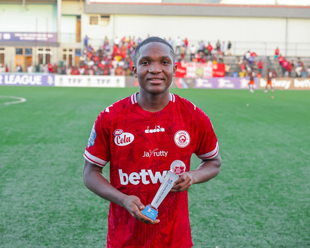 SimbaSCTanzania's tweet photo. ⭐️ Mchezaji Bora wa Mchezo ⭐️ #NBCPremierLeague #NguvuMoja https://t.co/16xjTYvvbk