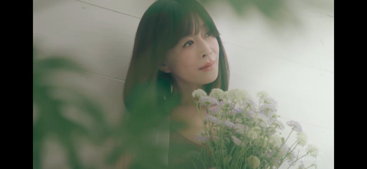 YABAYABAYABABAI's tweet photo. 歌詞に込めた想いが滲み出てる。。
#中森明菜 しか勝たん🥺
#ごめんとすきと 
#ごめすき 
#ALDEA https://t.co/SOxSMdZuke