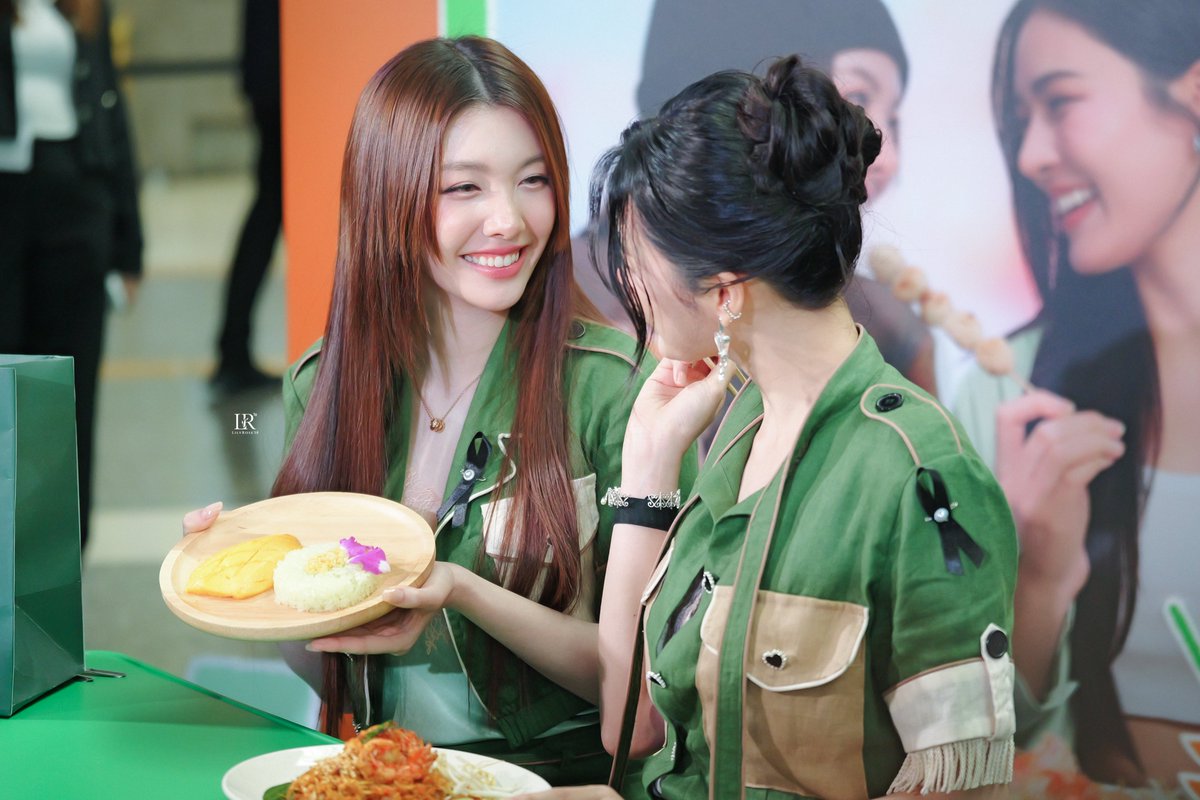 LilyRose38_TH's tweet photo. ข้าวเหนียวมะม่วงหวานหมาก 😳

GRAB LINGORM EVENT
#GrabThaiRaresxทททxLingOrm https://t.co/eH4EVx00I9
