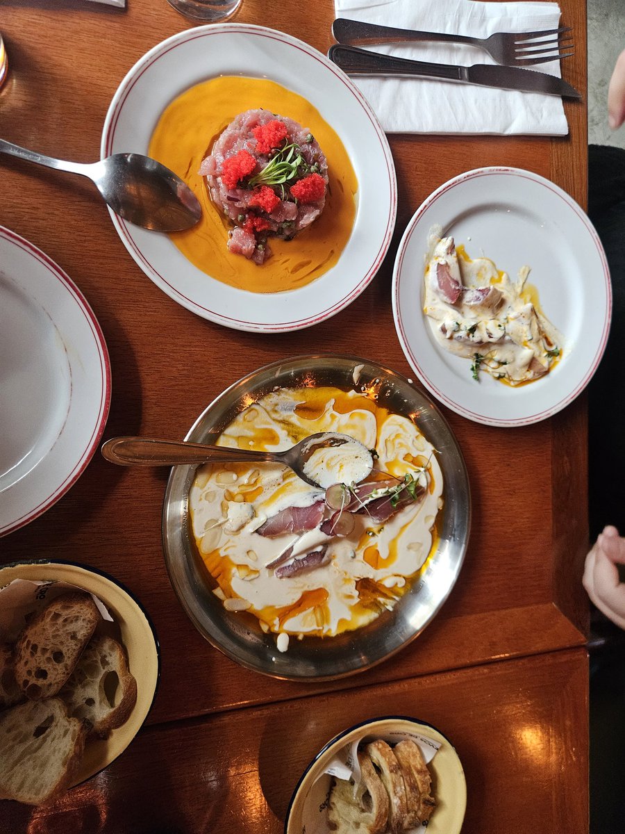 arianneee's tweet photo. restaurante bafonico e inesquecível https://t.co/9NquRCAUvg