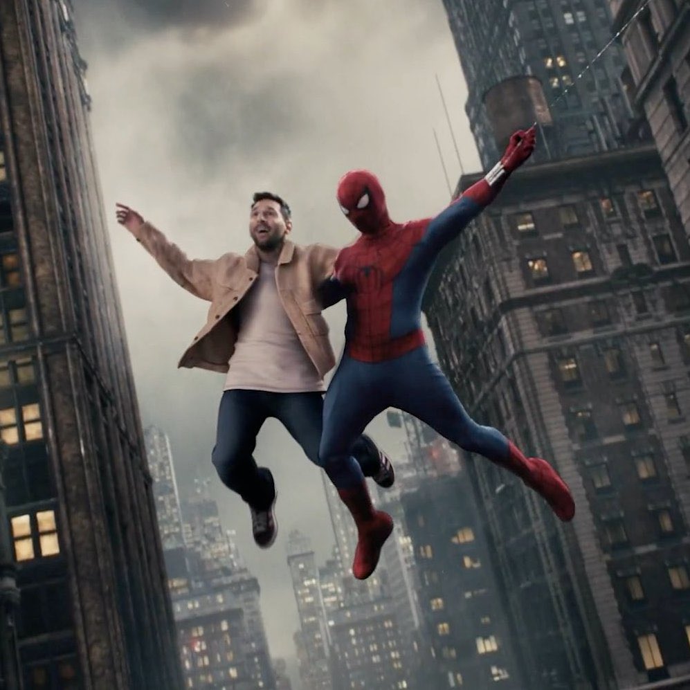 OocTobeyM's tweet photo. Throwback to when Lionel Messi celebrated a goal for Inter Miami by pretending to shoot webs from his wrists like Spider-Man

3 years later, Messi finally met him for real in a Brand New Day promo where Spider-Man took him on a web-swing through New York City https://t.co/qYZppzrI9P