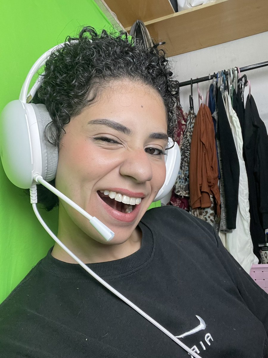 akarinaclaro's tweet photo. LIVEEE ON!! ✅🔥

https://t.co/HTLOK2rjrP https://t.co/zVWemtXguo
