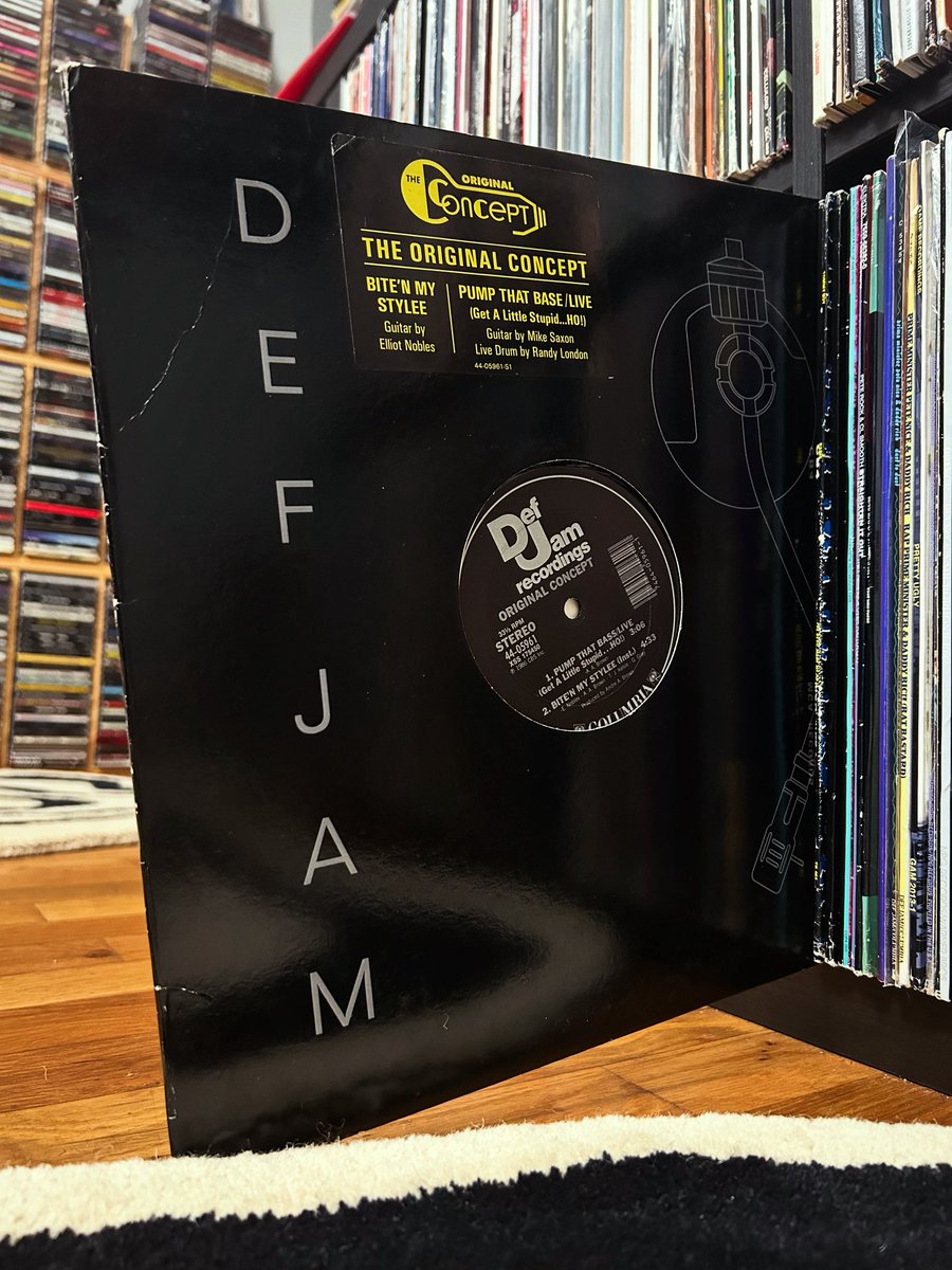 hiphopgods's tweet photo. Original Concept - Bite’n My Stylee / Pump That Base/Live (Get A Little Stupid…HO!)

#defjam #originalconcept #hiphopgods https://t.co/fN5GS3UnTa
