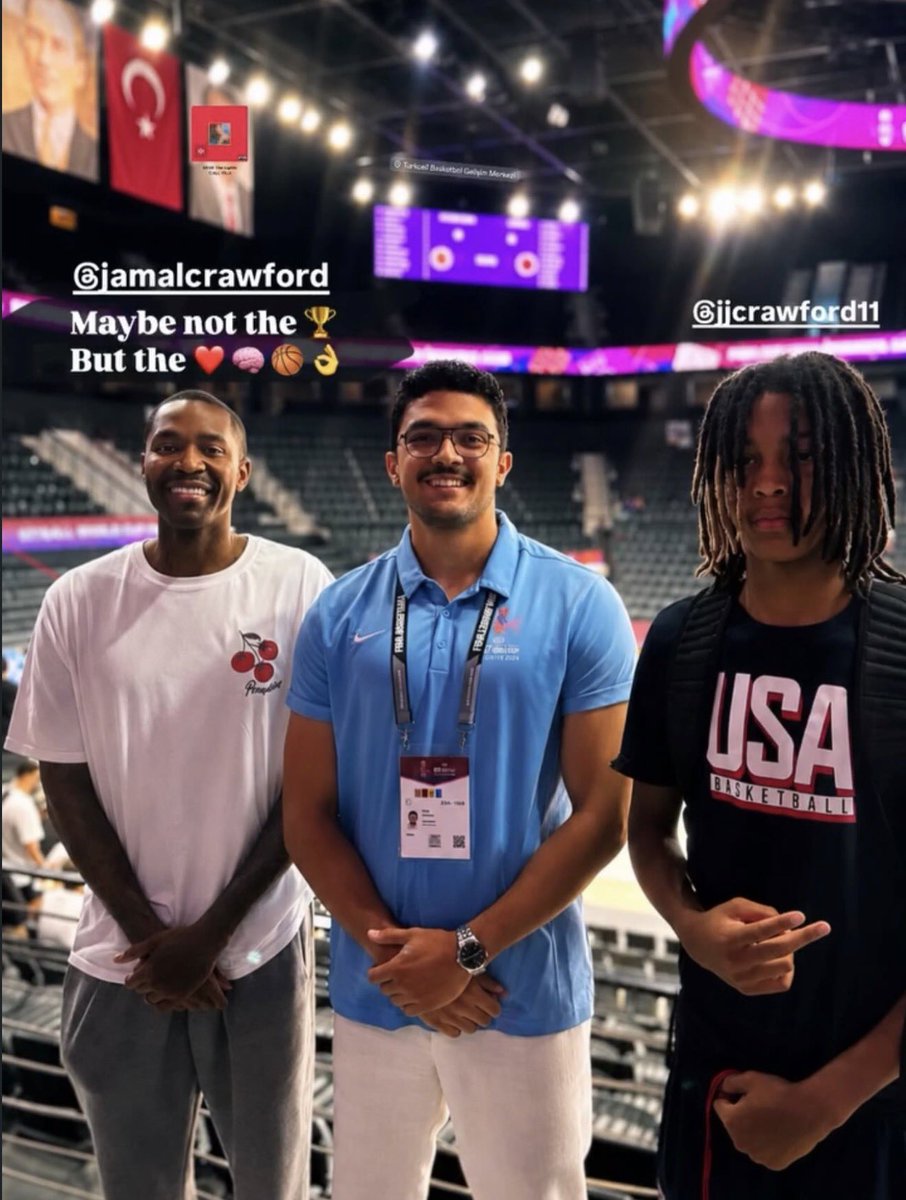 BigBlueDylan's tweet photo. Kentucky HC Mark Pope mentions in an interview today he’ll be heading to Istanbul, Turkey for recruiting purposes.

Important to note Rainer Beach AC Jamal Crawford is also in Istanbul, as his son JJ was the only FR to make the FIBA USA U17 Team. 

👀

#BBN #KentuckyBasketball https://t.co/pdOcZ8JNmb