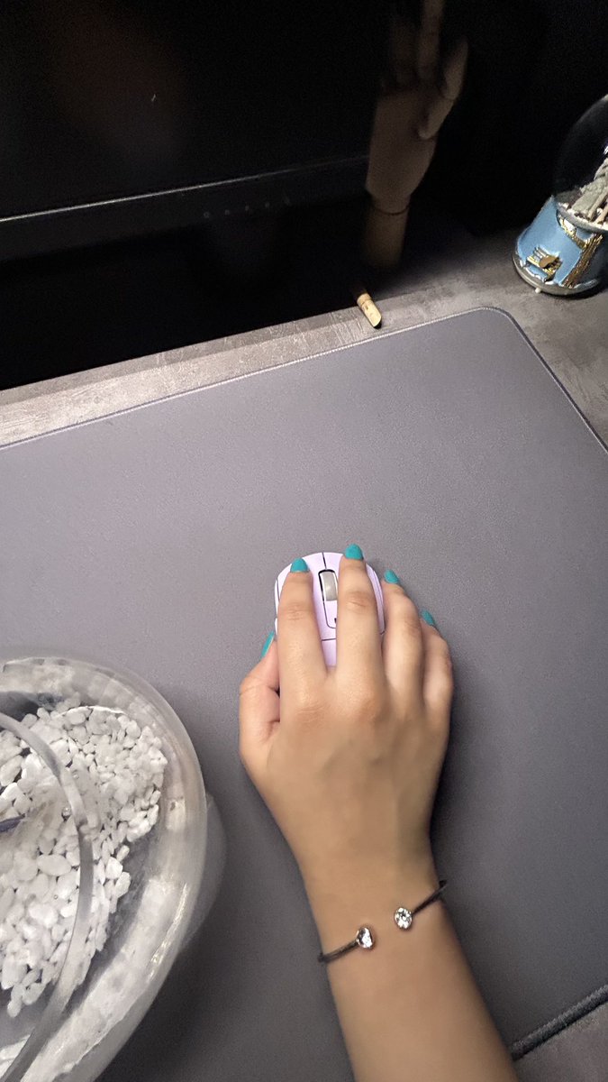 Apricityxotd's tweet photo. وشرايكم بماوسي يابنات لمتد ادشن https://t.co/bUqWbySjEI