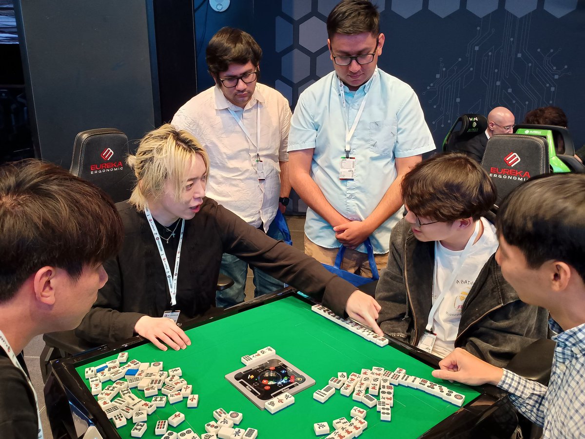 colt_mk's tweet photo. @Boyuan_Niu_21 Hi, Boyuan. Thank you for your mail and playing with me.
I will send you photoes, it's my pleasure.
See you in next Mahjong event! https://t.co/pCOLKeJaUx