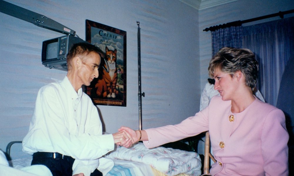 mattxiv's tweet photo. in a time of unimaginable cruelty towards people living with AIDS, when nurses would leave trays of food on the floor outside their hospital rooms, princess diana transformed public perception by simply hanging out with them and treating them like people https://t.co/LlGvwGr7ns