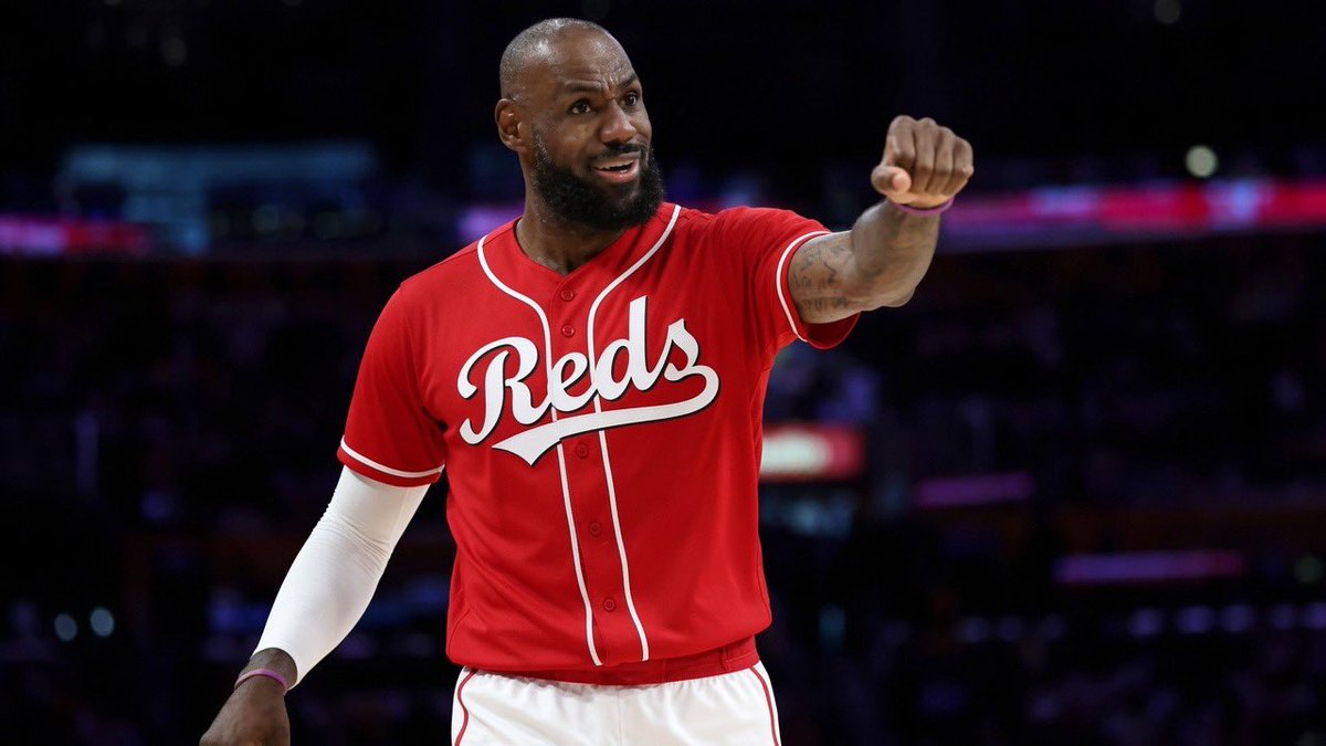 SleeperReds's tweet photo. LeBron will NOT return to the Lakers….come home Bron❤️ https://t.co/OFkzllGySi