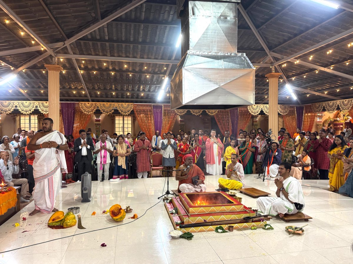 dattapeetham's tweet photo. Visit to Princess Town and Penal • Trinidad and Tobago • 29 June 2026

• Darshana at Datta Shiva Rama Temple, Princes Town
• Darshana at Sri Sachchidananda Yoga Ashrama, Penal 
• Chandi Homa in Sri Dattatreya Yoga Centre, Carapichaima

#sgsswamiji #swarnayatra #swarnayatra2026 #sgsashrama #dattapeetham #avadhootadattapeetham