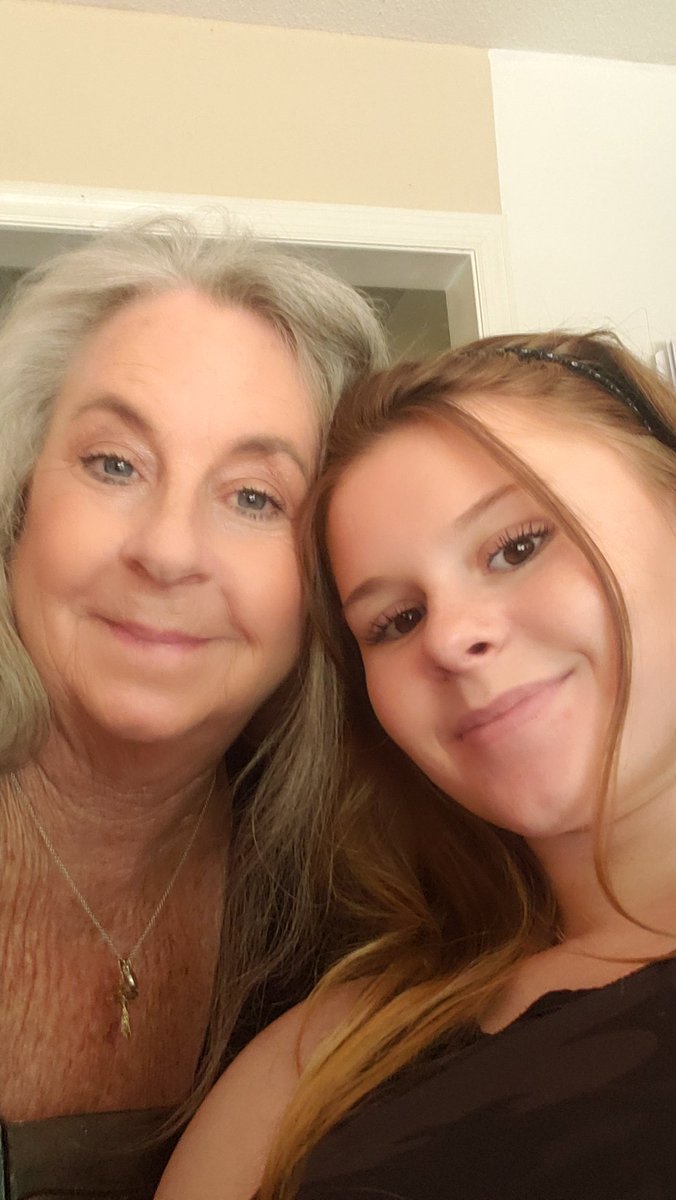 ✝️💜Lisa Skinner Escalante 💜✝️ tweet media