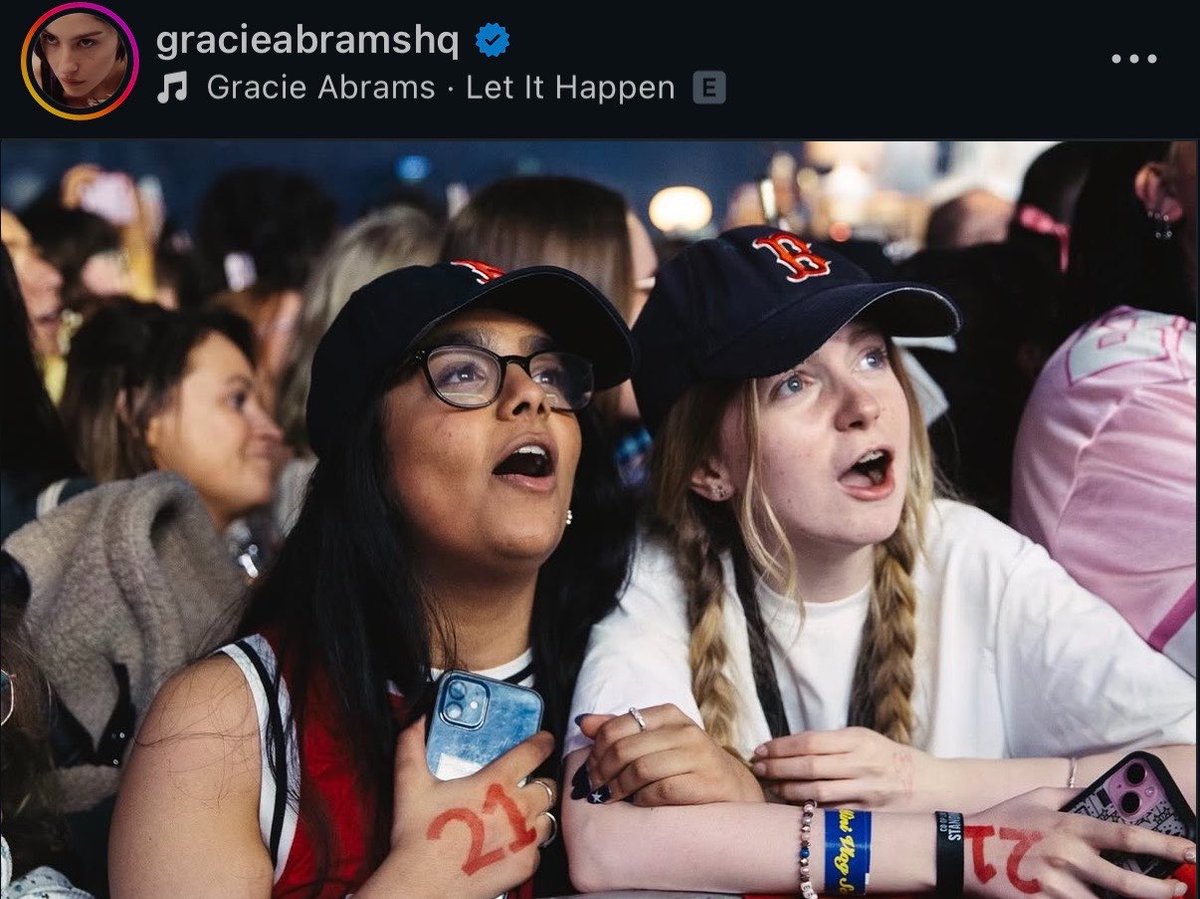 fullmachne's tweet photo. hii @gracieshq i would love to be considering for the london listening party!! i live local to london and would love the opportunity to listen to DFH with my bsfs 💘⭐️ https://t.co/JSJQ9jcvBL