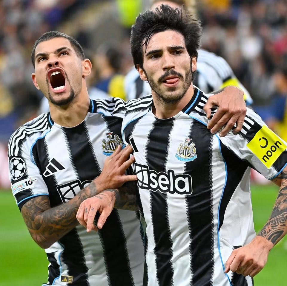 afcstuff's tweet photo. 🚨 @David_Ornstein: “Arsenal, a lot of people you speak to around the club, actually feel that despite previously looking at players like Sandro Tonali for this summer, that Bruno Guimarães is a better fit & complements Declan Rice in a way some feel Tonali wouldn’t.”

“Guimarães won’t be the only option Arsenal are looking at in midfield. We’ve seen reports of Ayyoub Bouaddi, it’s not even clear if he will leave Lille. It just goes to show Arsenal are looking at the #6, #8 area & they are surveying the options in the market.” [@TheAthleticFC Podcast]