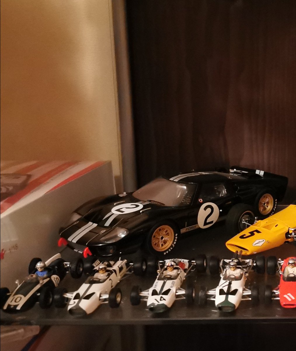schmikeynz's tweet photo. @wearetherace Looks good, wheels take a bit away from it but can't do much snout that I guess. Nice to see a tribute to the original livery: https://t.co/nGw3dGuVqO