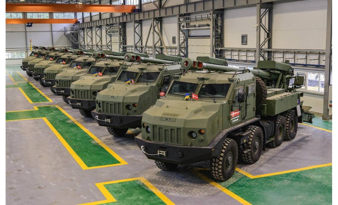 HthHans's tweet photo. 🇩🇰Denmark today announced donation package 30 to 🇺🇦Ukraine with 4.4bn DKK (590m EUR) in support, where 1.3bn DKK (174m EUR) is for the “Danish model” where Ukraine uses the funding for Ukrainian defence industry products such as Bohdana artillery systems. https://t.co/96zcrjBsWm