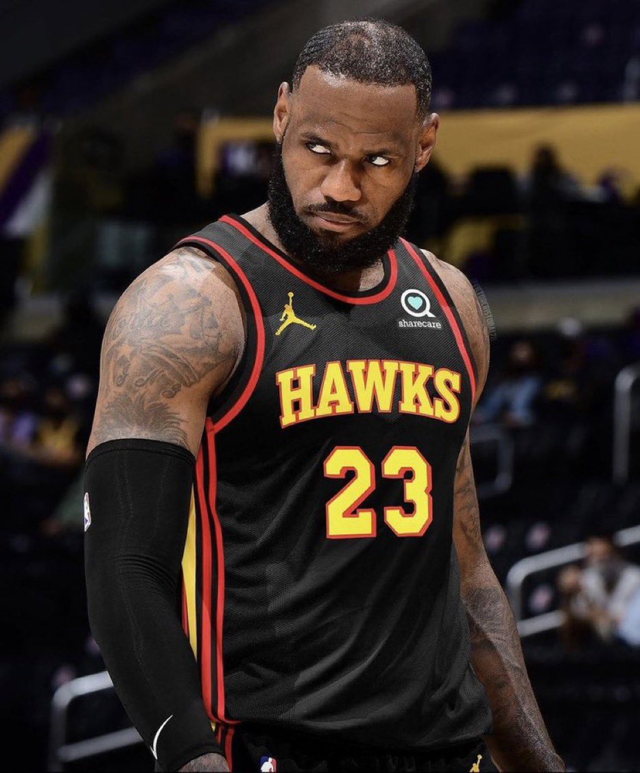 SznPltts's tweet photo. LEBRON JAMES WELCOME HOME DEMON https://t.co/Q2TwrSkIT1