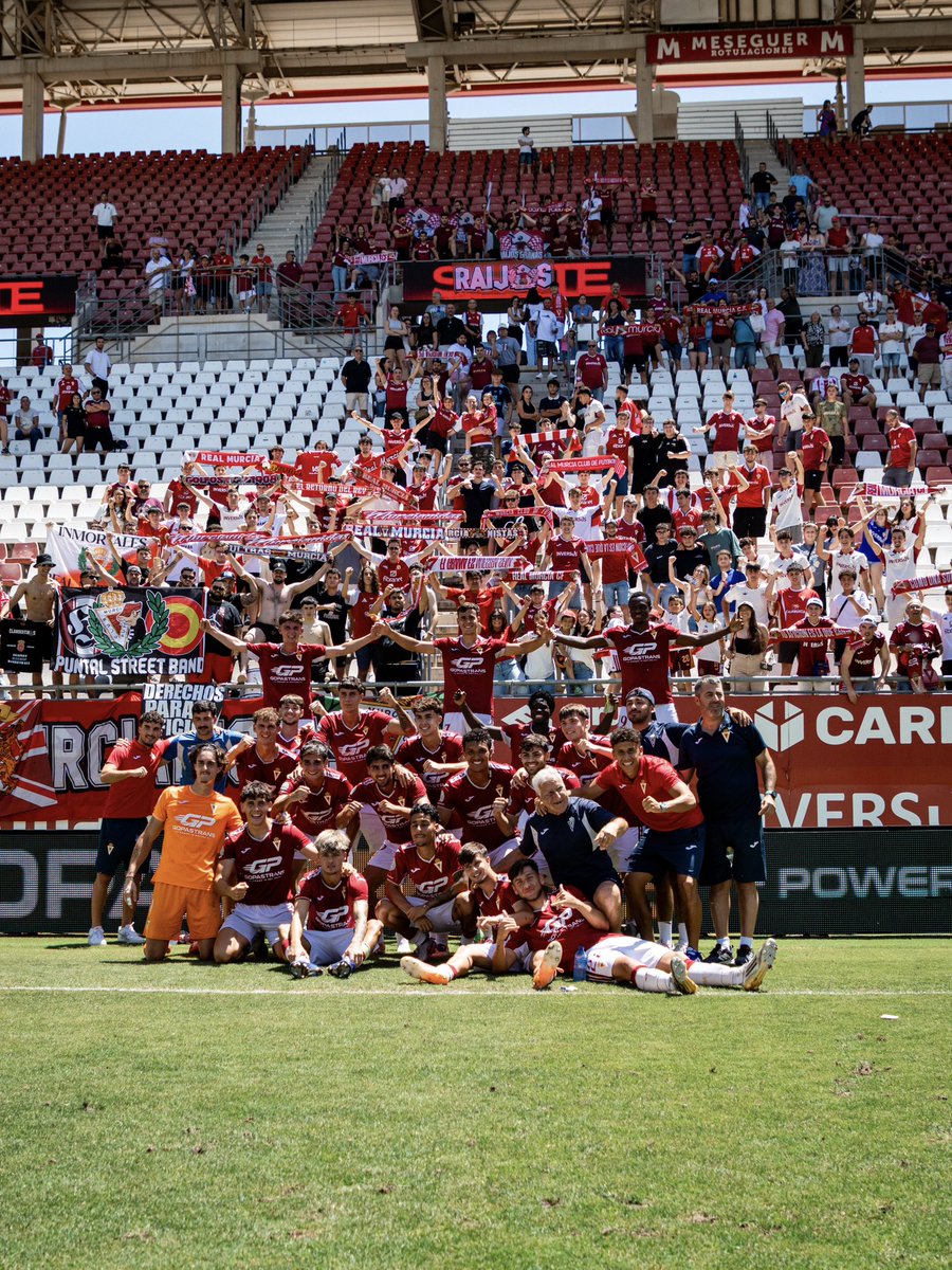 murcianistas's tweet photo. Broche perfecto para este final de temporada del Imperialcon un ascenso más que merecido y luchado durante toda la temporada y el play off.

¡Enhorabuena @canteragrana, ORGULLOSOS DE NUESTROS JUGADORES 💪🏻❤️🤍! https://t.co/4oeBCwqhnB