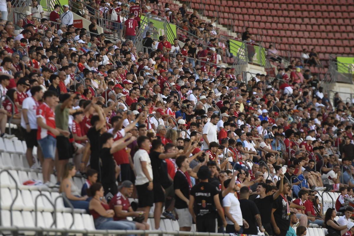 murcianistas's tweet photo. Broche perfecto para este final de temporada del Imperialcon un ascenso más que merecido y luchado durante toda la temporada y el play off.

¡Enhorabuena @canteragrana, ORGULLOSOS DE NUESTROS JUGADORES 💪🏻❤️🤍! https://t.co/4oeBCwqhnB