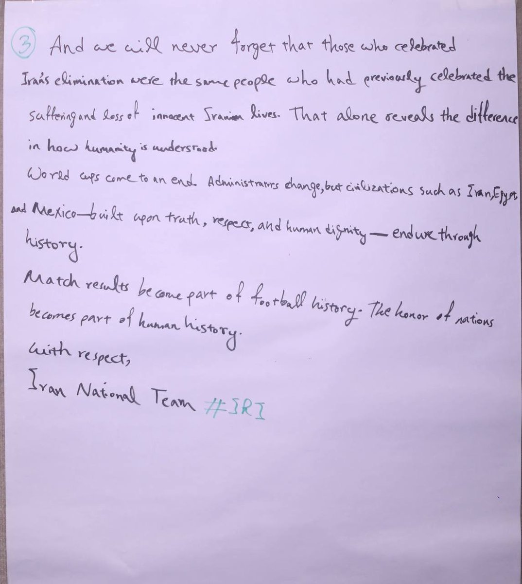 TmMelliAnalysis's tweet photo. ⚽️🇮🇷 The message Team Melli left behind for the hotel staff before departing.

Thank you Mexico for your hospitality, you showed the world what it means to be a World Cup host, we will forever be grateful 🇮🇷🤝🇲🇽❤️ https://t.co/UOIuNQ0uTv