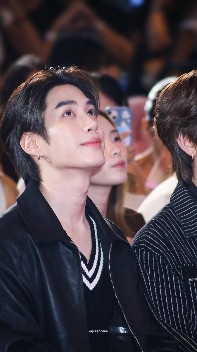 l1zsnotee's tweet photo. side profile คุณเติ้ลชนะเลิศที่1ตลอดไป🧎🏻‍♀️

MISE EN SCENE WITH TFO
#MISEenSCENEwithTFO #tle_mtm https://t.co/QHqlPabJmi