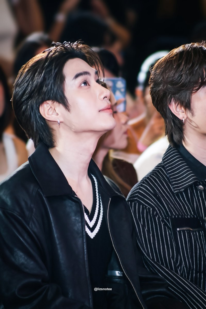 l1zsnotee's tweet photo. side profile คุณเติ้ลชนะเลิศที่1ตลอดไป🧎🏻‍♀️

MISE EN SCENE WITH TFO
#MISEenSCENEwithTFO #tle_mtm https://t.co/QHqlPabJmi