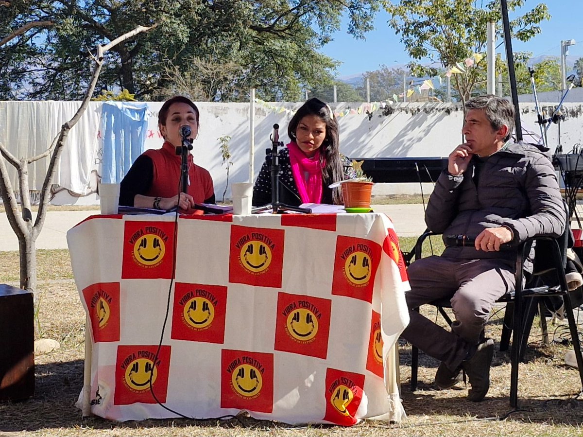 smentalsalta's tweet photo. 👉Actividades por el “Día Mundial contra el Tráfico Ilícito y el Uso Indebido de Drogas”.

👉La jornada "Acompañe, No Castigue" realizada en el Centro Integral de Tratamiento, fue el resultado de semanas de trabajo, organización y compromiso.

#Salta #AcompañaresSostener https://t.co/Xtk4TDNeKS