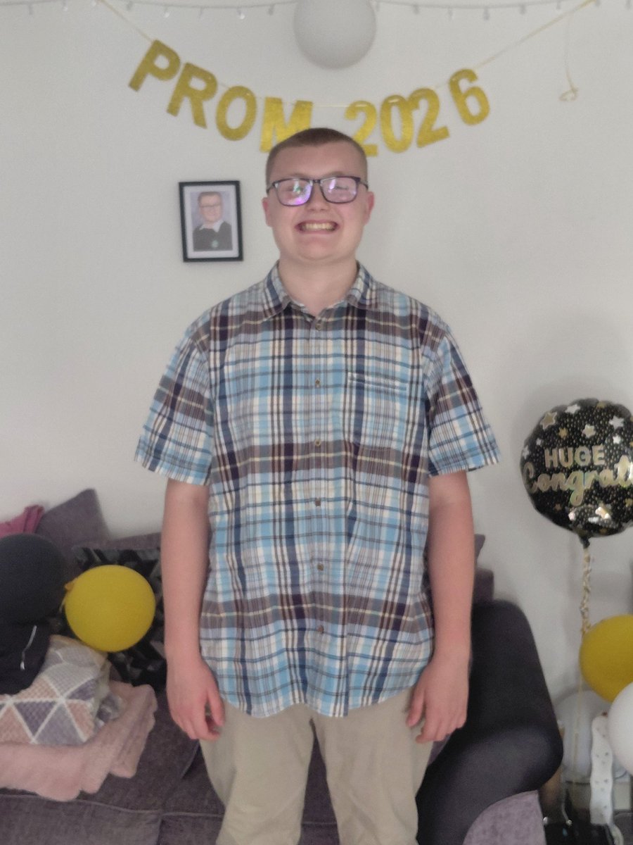 KellyBarley3's tweet photo. My Beautiful son, I'm so proud of you, Prom 2026 Would you believe it, time has definitely passed ,Thank-you @NorthcottSchool for All your support and Encouragement with Thomas's Education, he cannot wait to see all his Friends in September in Sixth Form 🥳😁🥰 https://t.co/tSpxVGxDE1