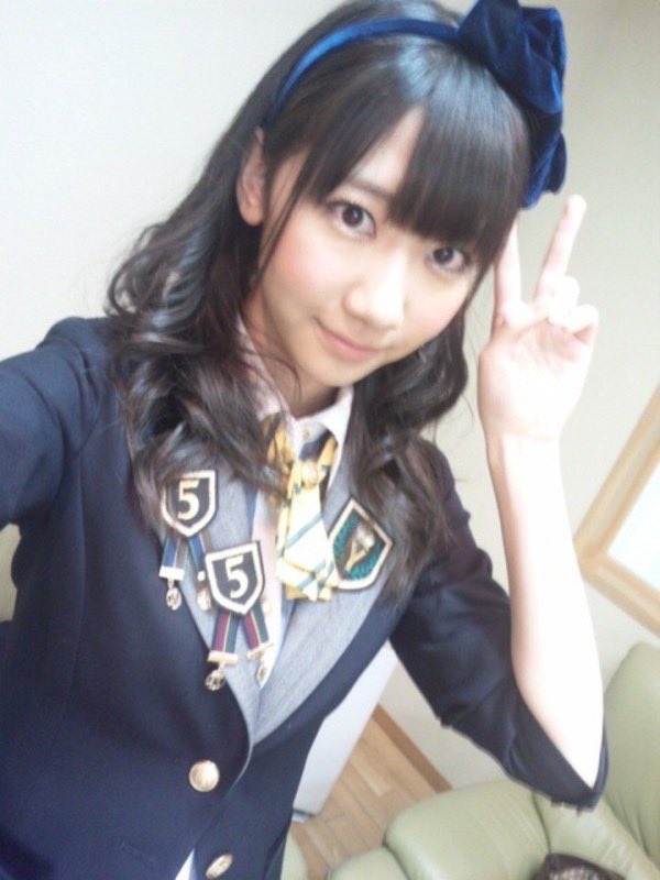 acervo48's tweet photo. julho de 1991 foi um mês tão abençoado 

tomochin (3 de julho de 1991)
acchan (10 de julho de 1991
yukirin (15 de julho de 1991)
rena (27 de julho de 1991) https://t.co/mZ0cL92nVn