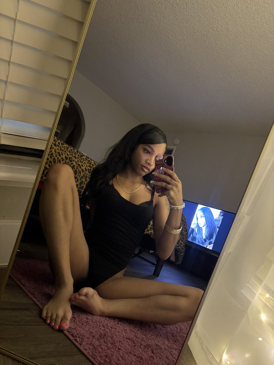 lulpetiteee's tweet photo. 👀 Wanna get closer? 😘

💋 $30 Lifetime Premium
✨ $50 VIP Monthly Add-On (daily chats + extra exclusive content)

Come see what you’ve been missing… 😏📩 DM me. https://t.co/oMHXAG0drJ