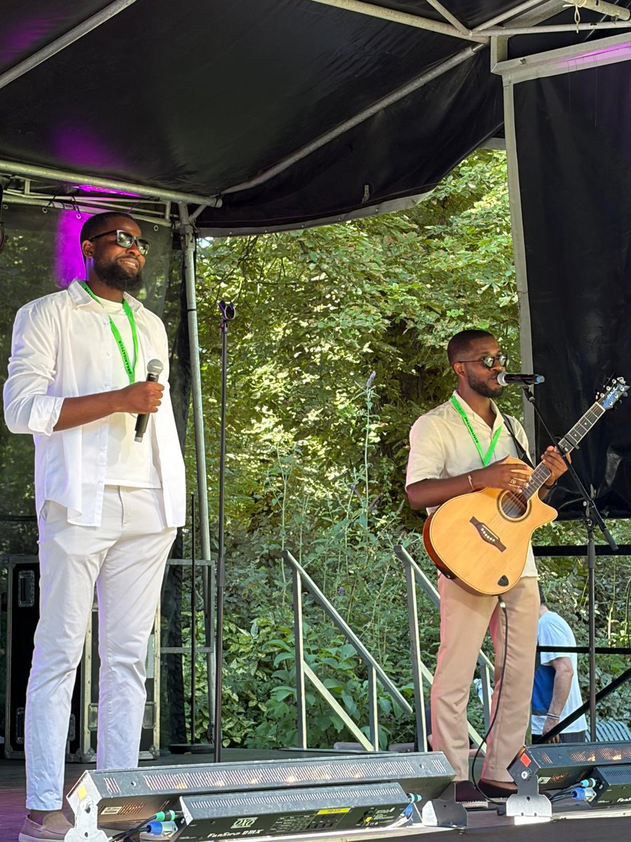 ahmed_anoko's tweet photo. C’était bien, surtout la fête de la musique ! https://t.co/lhIULgyw1R