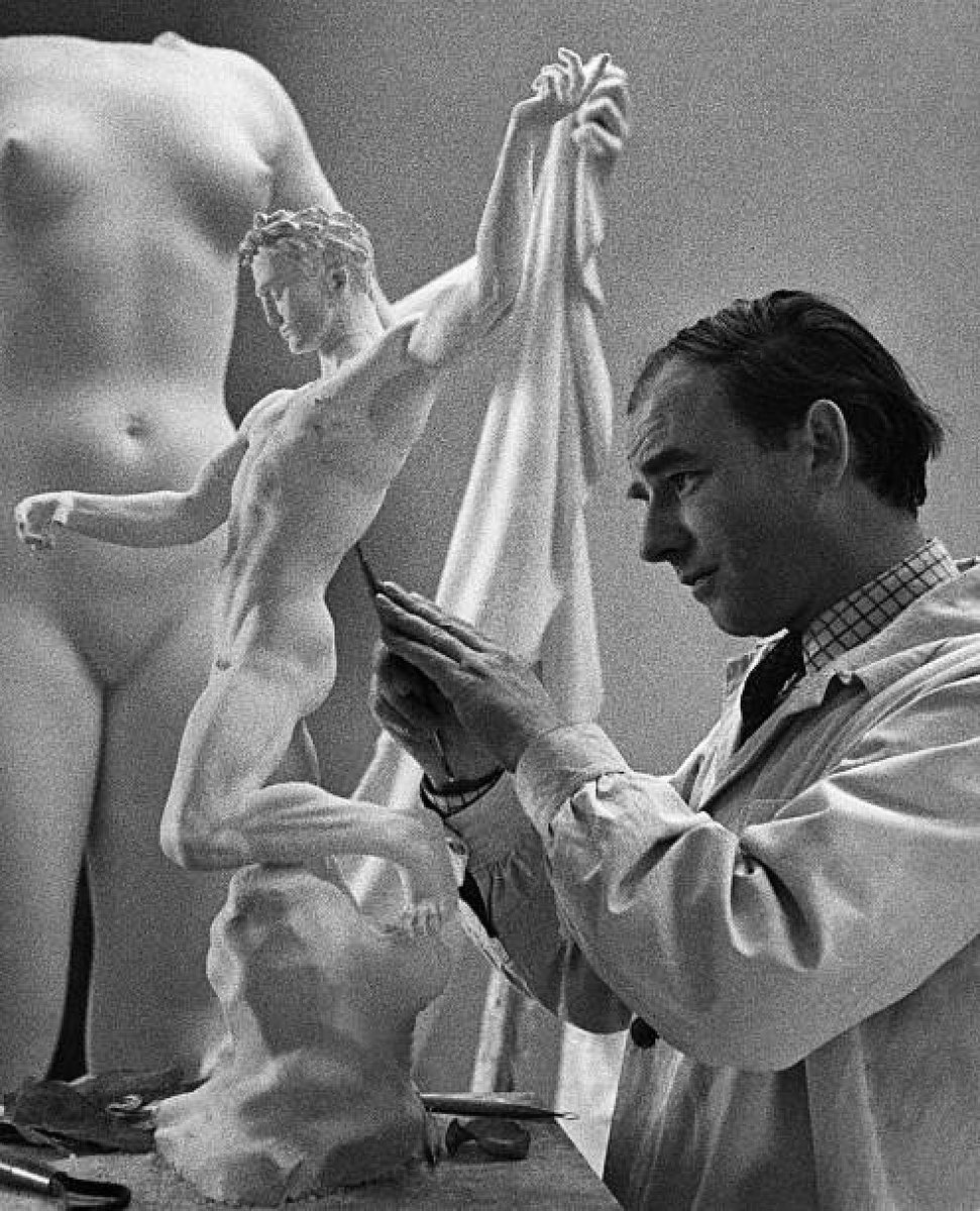 unconquered_sol's tweet photo. German sculptor Arno Breker in his studio, 1942 https://t.co/DWVhmbGo9H