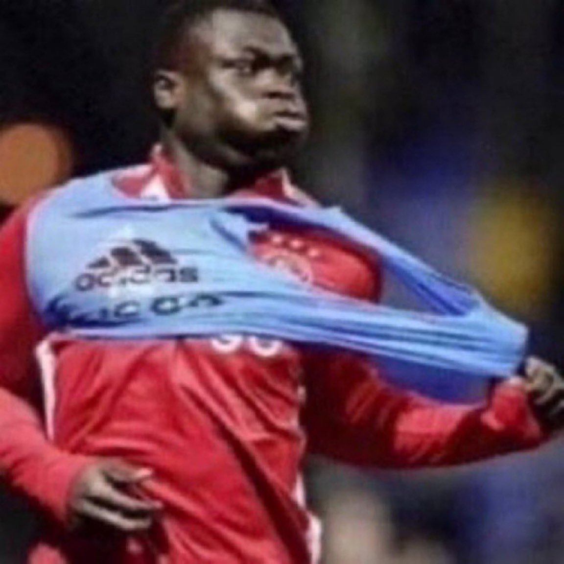 DisIocatedElbow's tweet photo. @totnumjoe groceries marking mbappe on that goal https://t.co/QUBNSSUbxX