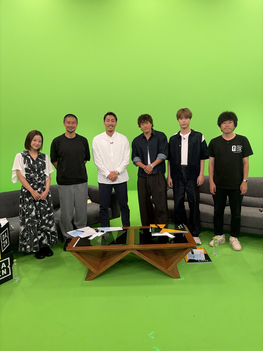 DAZN_JPN's tweet photo. #DAZNパーティーライブ 配信中！
フランスvsスウェーデン🔥
今大会もキレッキレ！フランスのストライカーエンバペと
直接対決経験のあるFC町田ゼルビア 元日本代表の
昌子源選手が解説🎉🎉🎉
FC町田ゼルビア 元日本代表 昌子源選手
GENERATIONS中務裕太さん
劇団EXILE櫻井佑樹さん
しずる純さん
坪井慶介さん
進行 中川絵美里さん
楽しいメンバーでお届け！