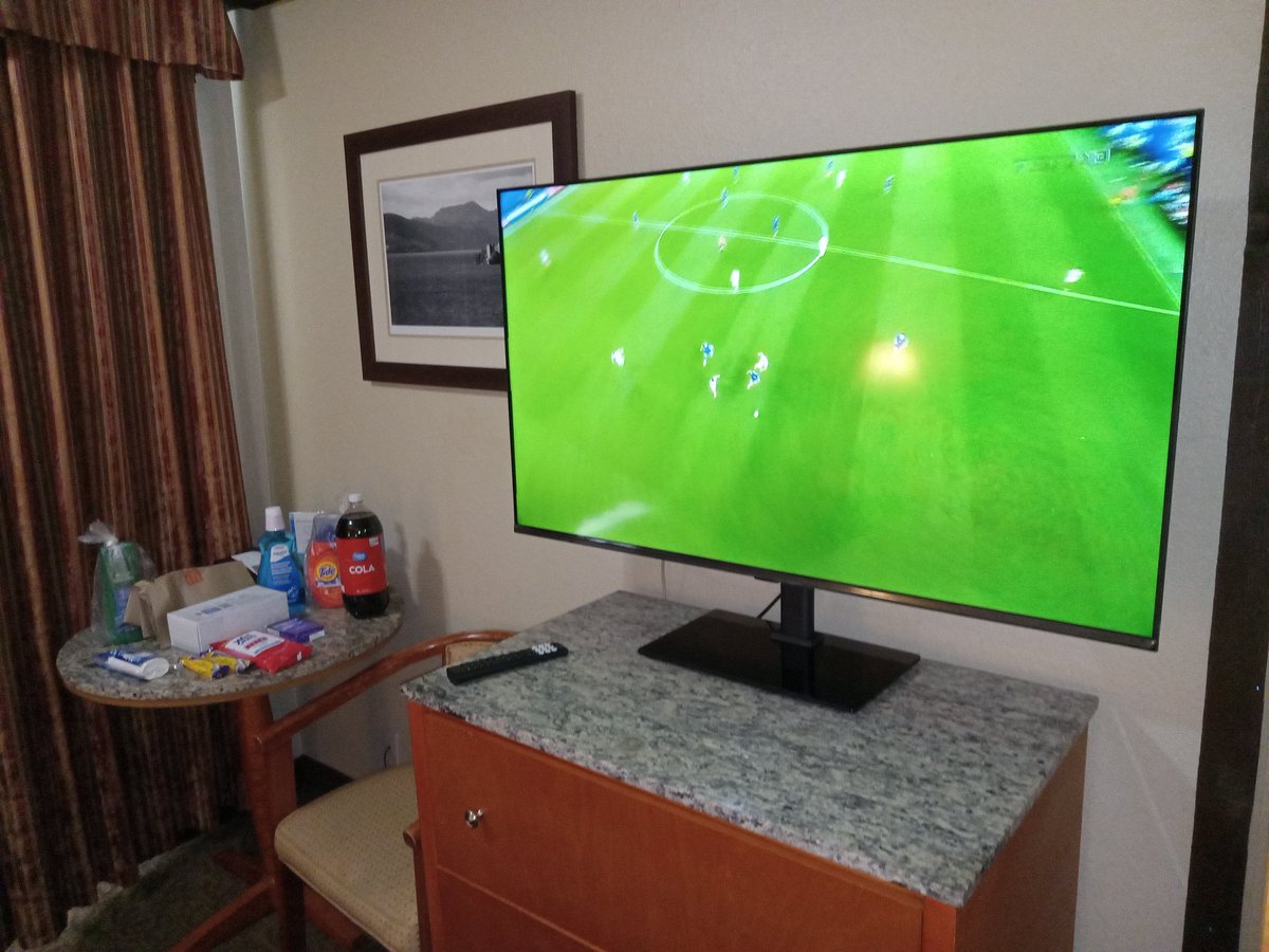 JOHNBROUMAS's tweet photo. Richmond BC Tuesday June 30 2026 my Queen 👑 Hotel room today. FIFA World Cup Soccer today France vs Sweden. ⚽🏟️
Central Mall Walmart shopping today. McDonalds Mcdouble combo for lunch and chocolate Sundae. Cheese Burger, Cola , 2 Chocolate Bars for dinner. 🙂🍳🥯🧁🧃🍔🍟🥤🍨 https://t.co/d2Jq2WCTld
