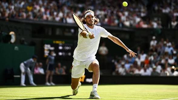 TheOneHander1's tweet photo. Wimbledon 🇬🇧 

🇬🇷-🇷🇸 Tsitsipas-Djokovic over3.5 sets @ 1.80 -125 3U

Stef looked like Stef in the first round against Gaston getting a comfortable 3-0 win. Novak had a more difficult day allowing Wu to get a set off of him. If Stef can maintain his level I don't see how this can end up as a 3-0 blowout for the Serbian. Would also bet a little piece on Stef to win here, but I have fallen for the trap before.