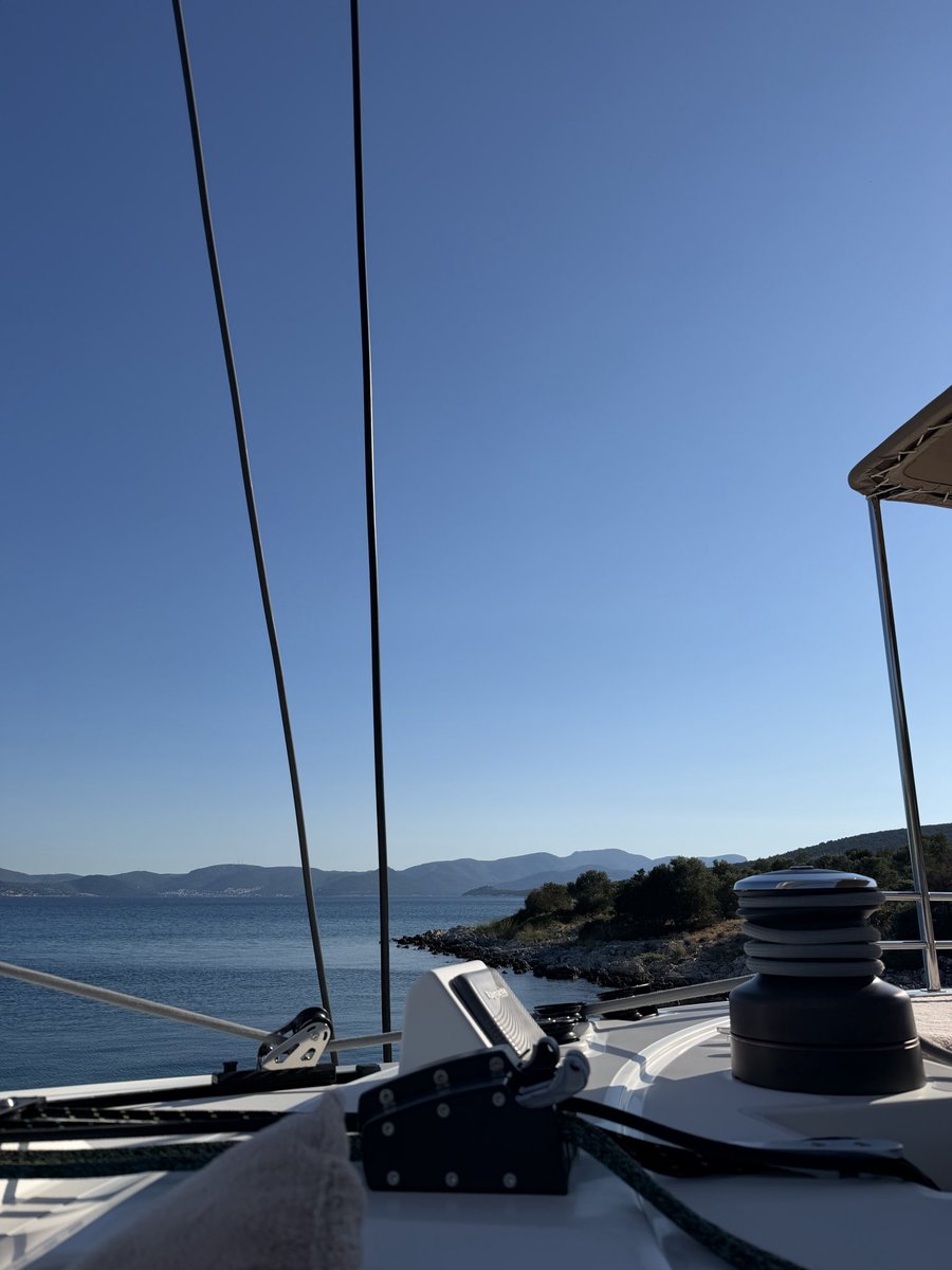 ZlataSevera's tweet photo. Be honest… what caught your eye first? 👀🌊✨ https://t.co/oggxTcppwC