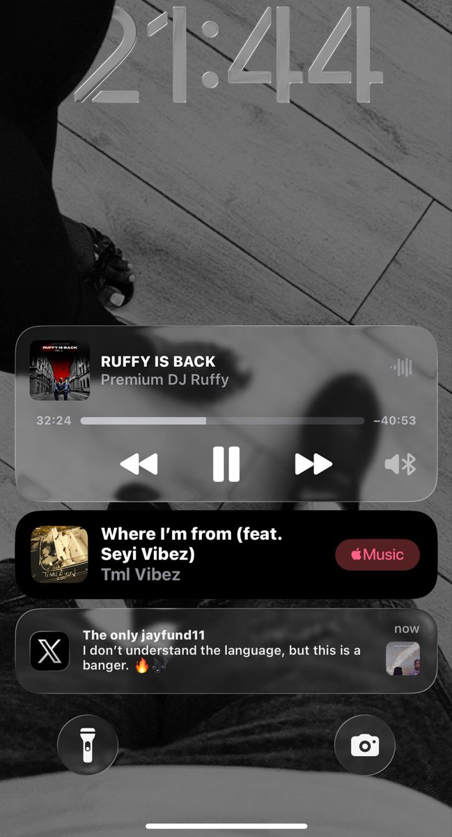 Horlawale3043's tweet photo. @BNXN - Already
@seyi_vibez - where I’m from
@Premiumdjruffy - ruffy is back 
@burnaboy x @vict0ny - different size

The 4 were bangers 🔥🔥🔥🔥 https://t.co/gSWrEmN0B3