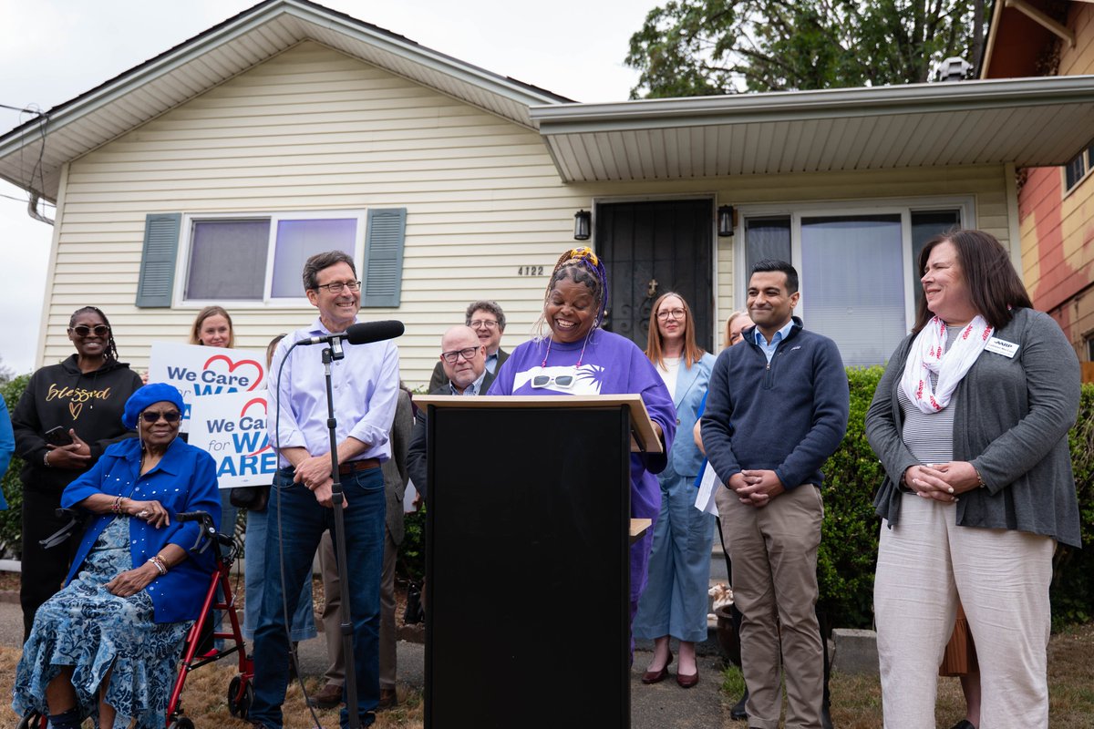 GovBobFerguson's tweet photo. We're celebrating the beginning of a first-in-the-nation program.

Starting tomorrow, WA Cares will begin paying its first benefits to Washingtonians who need support for their long-term care needs — helping to cover the costs of an in-home caregiver, equipment, home modifications, meal delivery, and more. 

I want to thank everyone who has been deeply involved over many years to make this happen. 

And thank you to Sonja, a home care aide, and her aunt Evelyn for hosting us today to talk about this great news.