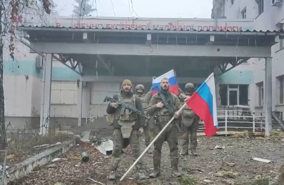 prestonstew_'s tweet photo. "Militaries can survive being deceived by the enemy. They cannot survive indefinitely being deceived by their own hubris."

Great article here by @UAControlMap discussing the problems Russia has faced through their false reporting. https://t.co/rinAxNX9D5