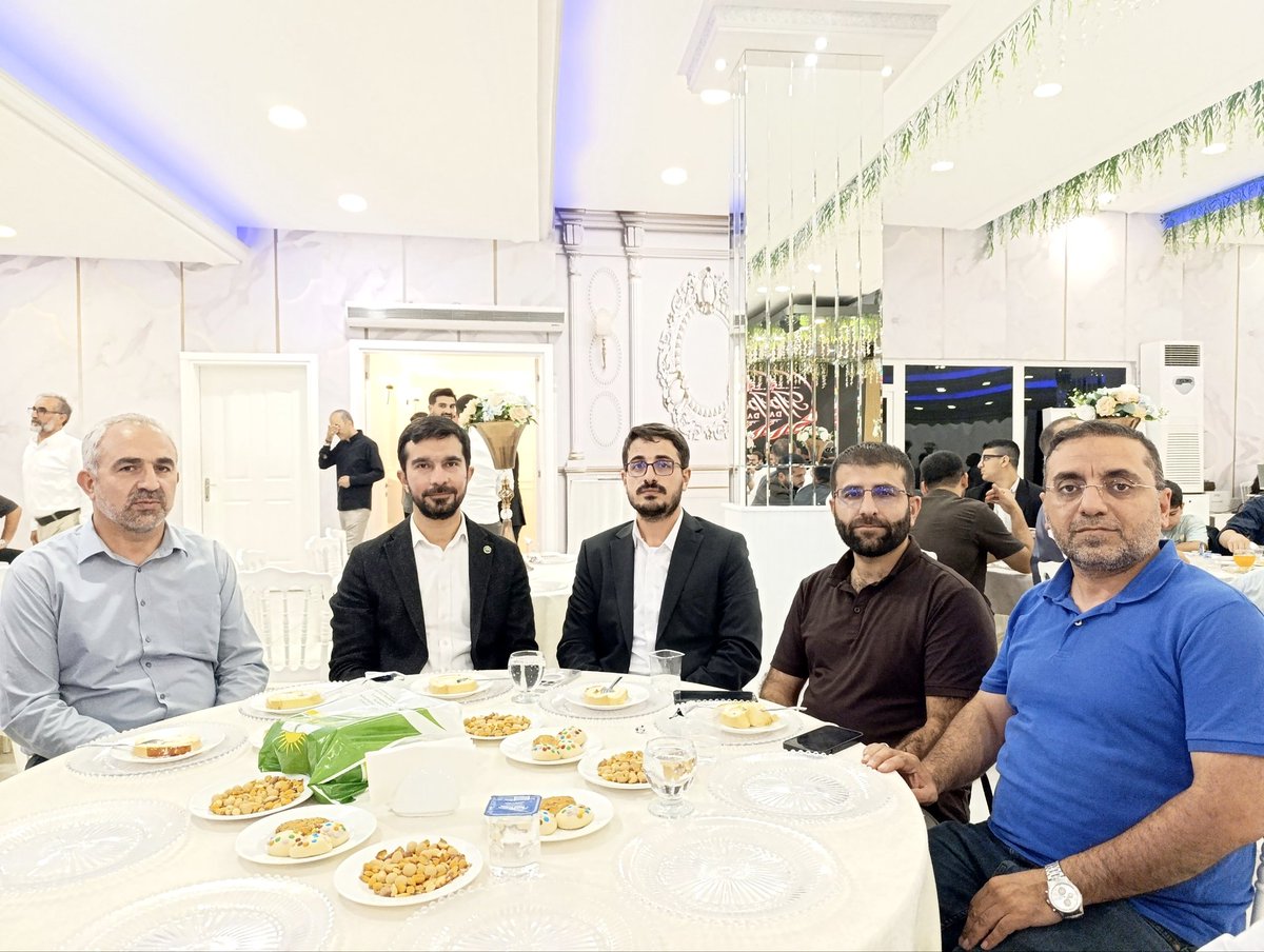 ZekiAras16's tweet photo. Küresel kültürün ve modern çağın dayatmalarına karşı en güçlü kalkanımız, sarsılmaz aile yapımızdır. Aileyi korumak, geleceği korumaktır.

Bu bilinçle ilk adımı atan Mesut Ekmen ve Esra kardeşlerimizin düğün cemiyetindeydik.

Ekmen ve Kaya ailelerini tebrik ediyor, gençlerimize bir ömür boyu huzur ve saadet diliyorum.
