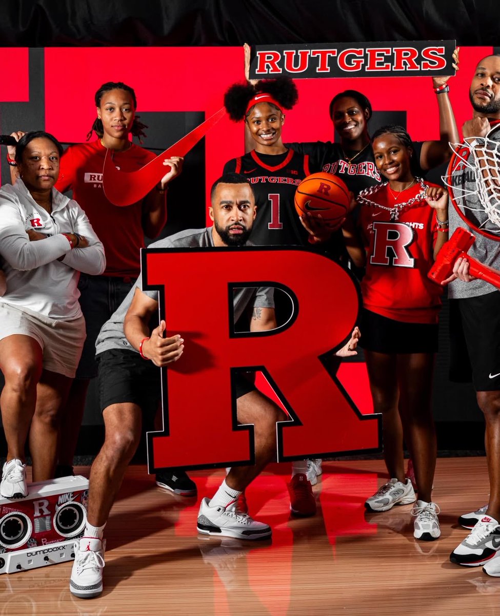 EJayArrow's tweet photo. 5⭐️ recruit Qandace Samuels (ranked #11 in the Class of 2027) on her [unofficial] visit to Rutgers ⚔️ https://t.co/dbTjS5advR