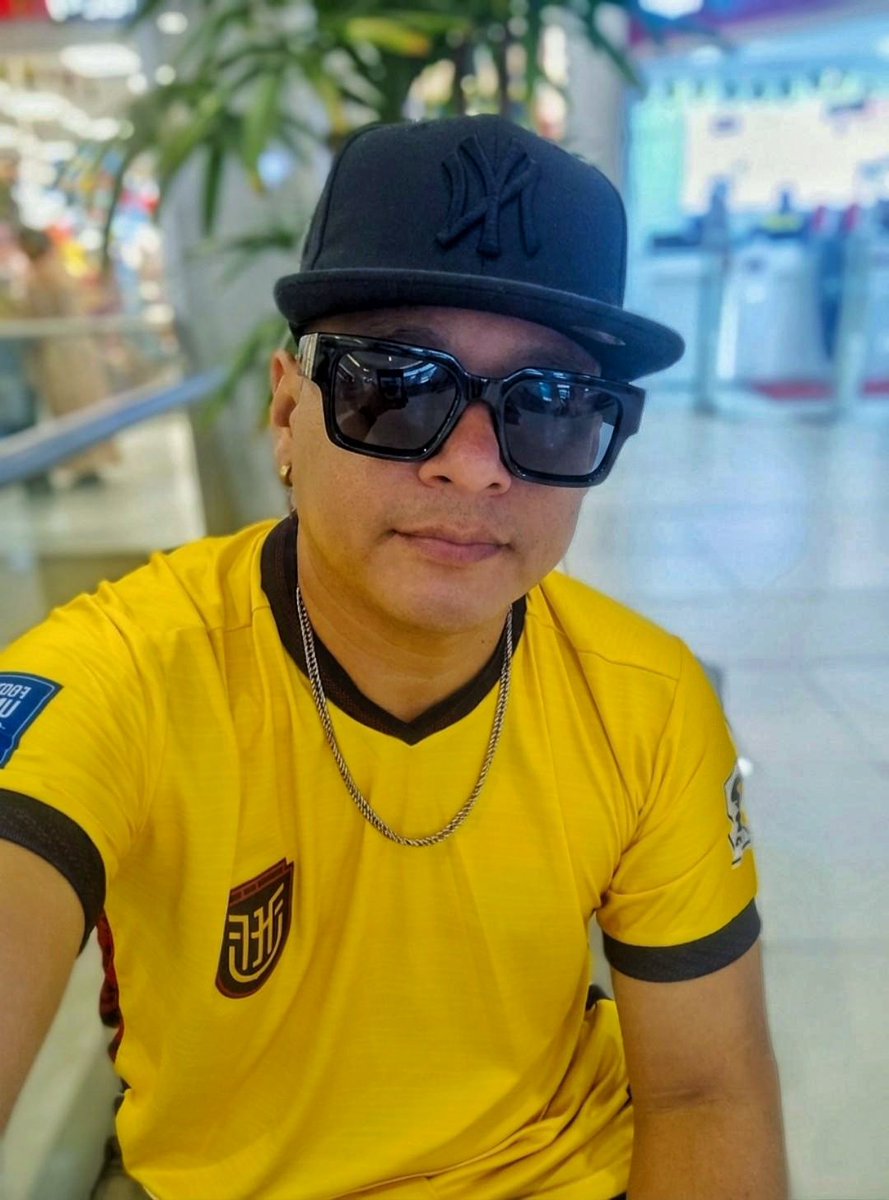 leoevolutionec's tweet photo. ¡Hoy juega la Tri y aquí estamos full activados alentando! 🔥 Vamos con todo por ese triunfo, muchachos. Desde acá les mandamos toda la buena energía. ¡A romperla, Ecuador! 🇪🇨⚽

#Ecuador #LaTri #Mundial2026 https://t.co/A0tP2JfOfs