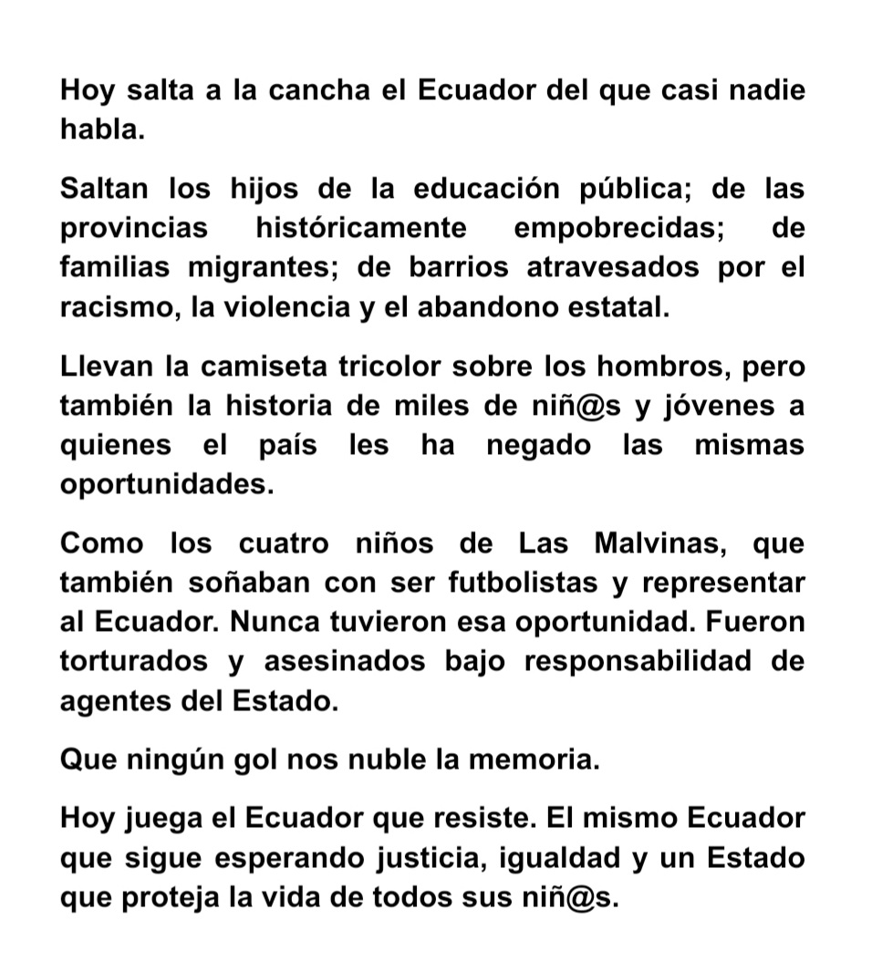 MariaHelena_VC's tweet photo. ¿Qué habría sido de Moisés Caicedo si nunca hubiera encontrado un balón? ¿Qué habría sido de Willian Pacho si su barrio no hubiera tenido una cancha? ¿Cuántos niños con el mismo talento nunca llegaron porque la pobreza,  violencia o abandono del Estado les ganaron la carrera? https://t.co/h7FNcRVpXO