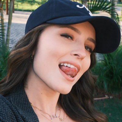 larinatikes's tweet photo. #NovaFotoDePerfil https://t.co/P7Al5pbKxE