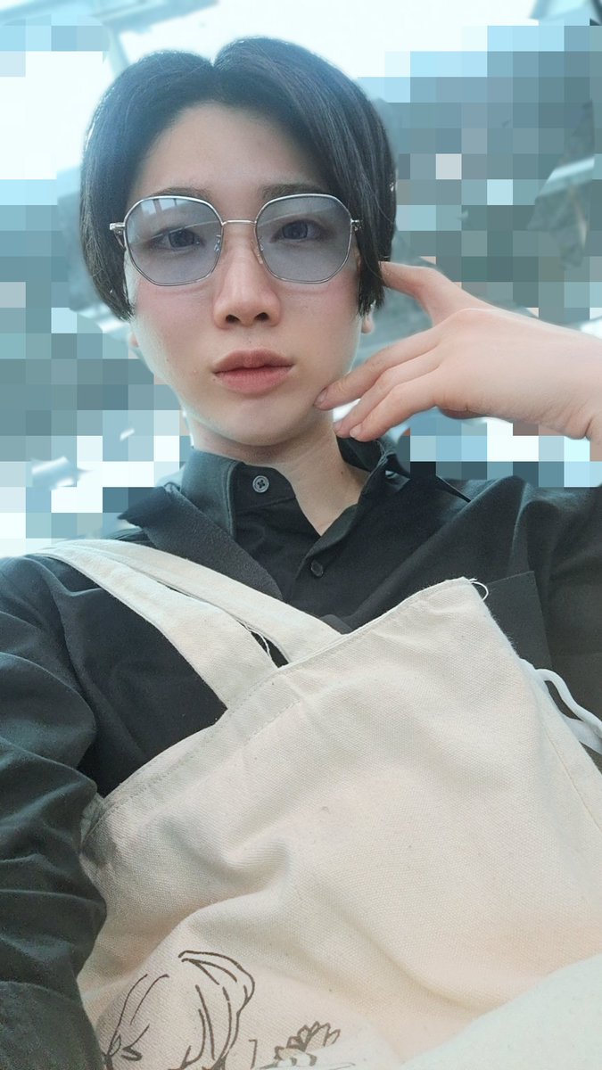 eMi___0207's tweet photo. こっちで自撮り載せてないなぁとおもって📷✩*°
この長さ好評な気がするけど、どの長さみんな好きなん？
わたしは色々経て、前下りの時かな…笑 https://t.co/sPk6fH6uWU