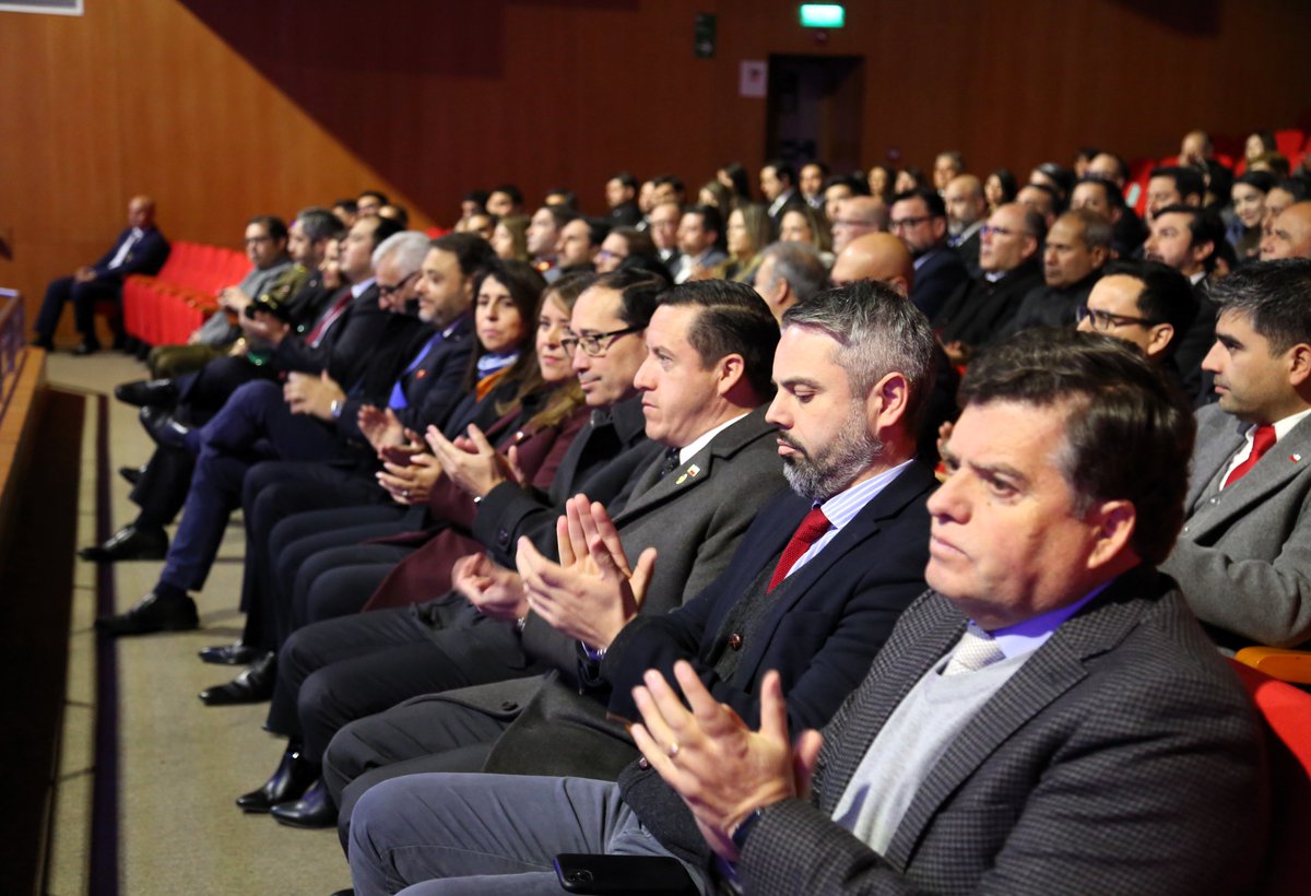 PDI_Ohiggins's tweet photo. El Jefe Regional de la @PDI_Ohiggins, Prefecto Inspector, Julio Caro Barrera, realizó la Cuenta Pública de la gestión, destacando resultados positivos en investigaciones por homicidios y desarticulación de bandas criminales. #PDIChile #93Años 💙 https://t.co/t19DAcT05O