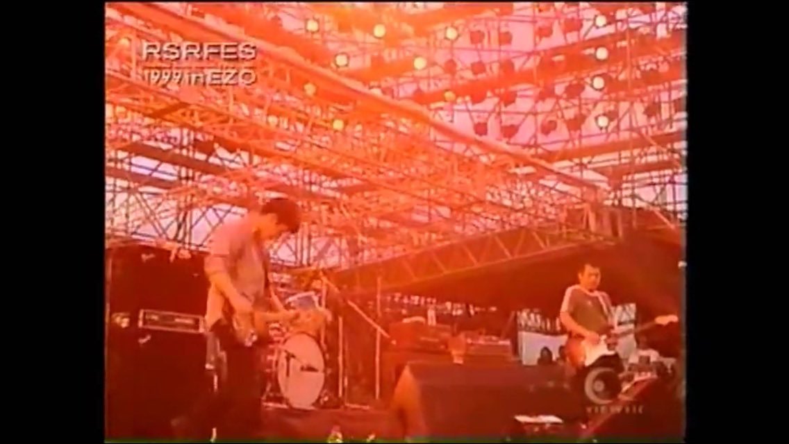 kocorono_film's tweet photo. 君に伝えたいだけどこにも君はいない

──bloodthirsty butchers『7月/july』 https://t.co/lLCWwrfumY
