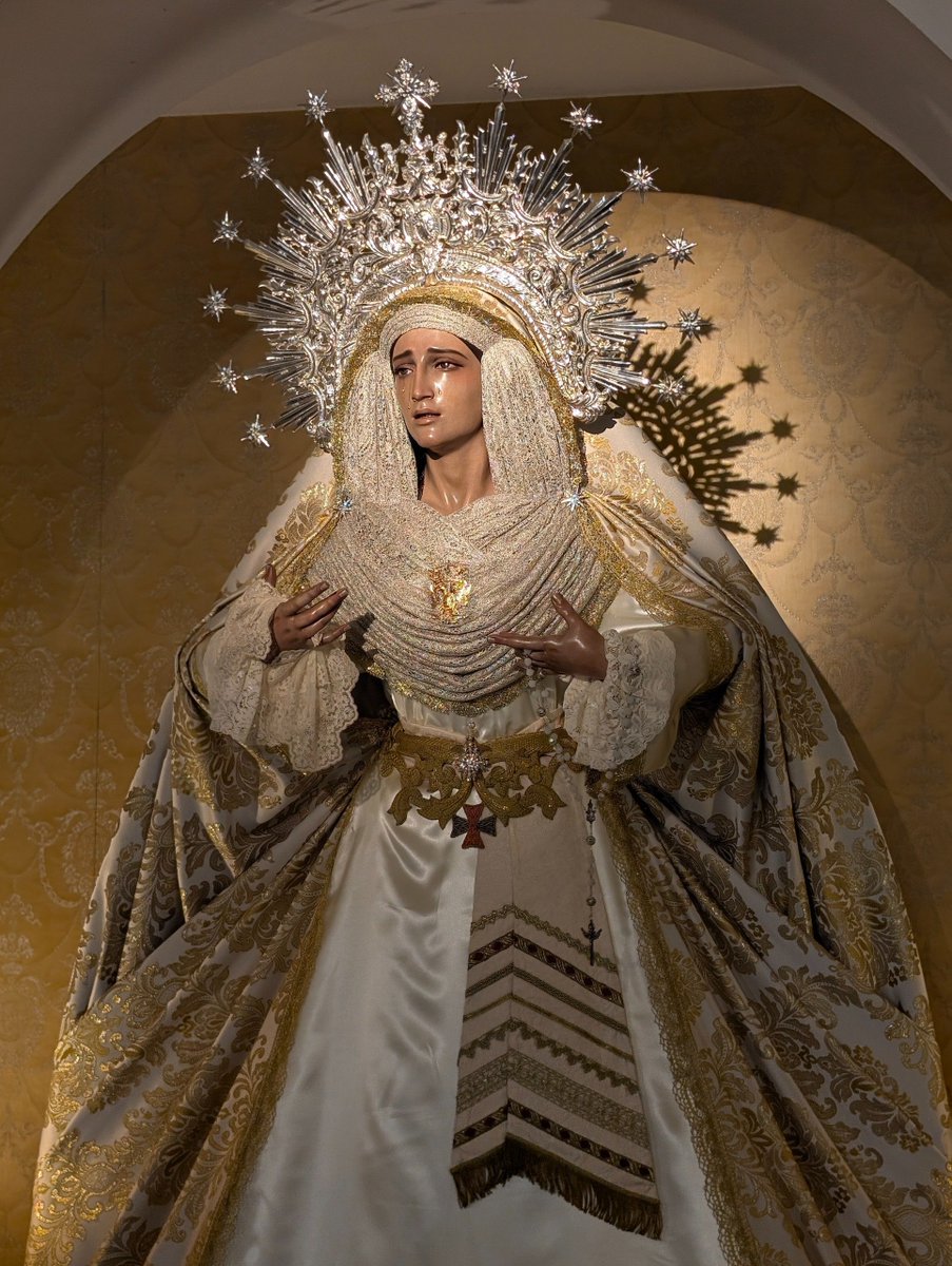 JaenCautivo's tweet photo. #SábadoDeMaría | "El cristiano, como María, es peregrino de Esperanza."

🖋️ Papa Francisco

📷 Antonio Parras https://t.co/S19E2Qz4Np