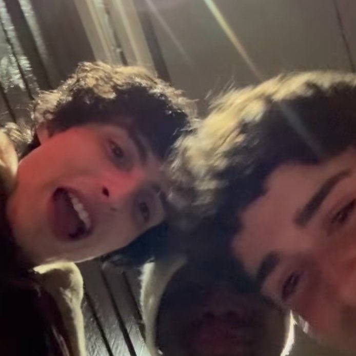 AtIantaGate's tweet photo. i Dont play idk why but honestly i think its because atlanta was the first and only time they got to act like a normal couple They lived close to each other, went on dates, saw each other basically every day, and didn’t have to hide from everyone around them 😓 https://t.co/Go2WriZUim