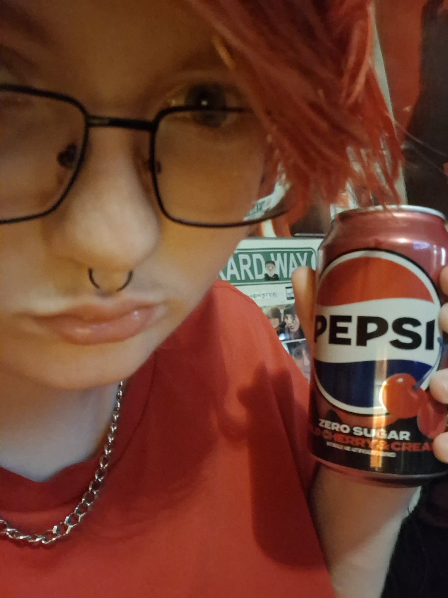 simonsslit's tweet photo. Soda. I'm neutral on it. https://t.co/hgjOG0ZbAr