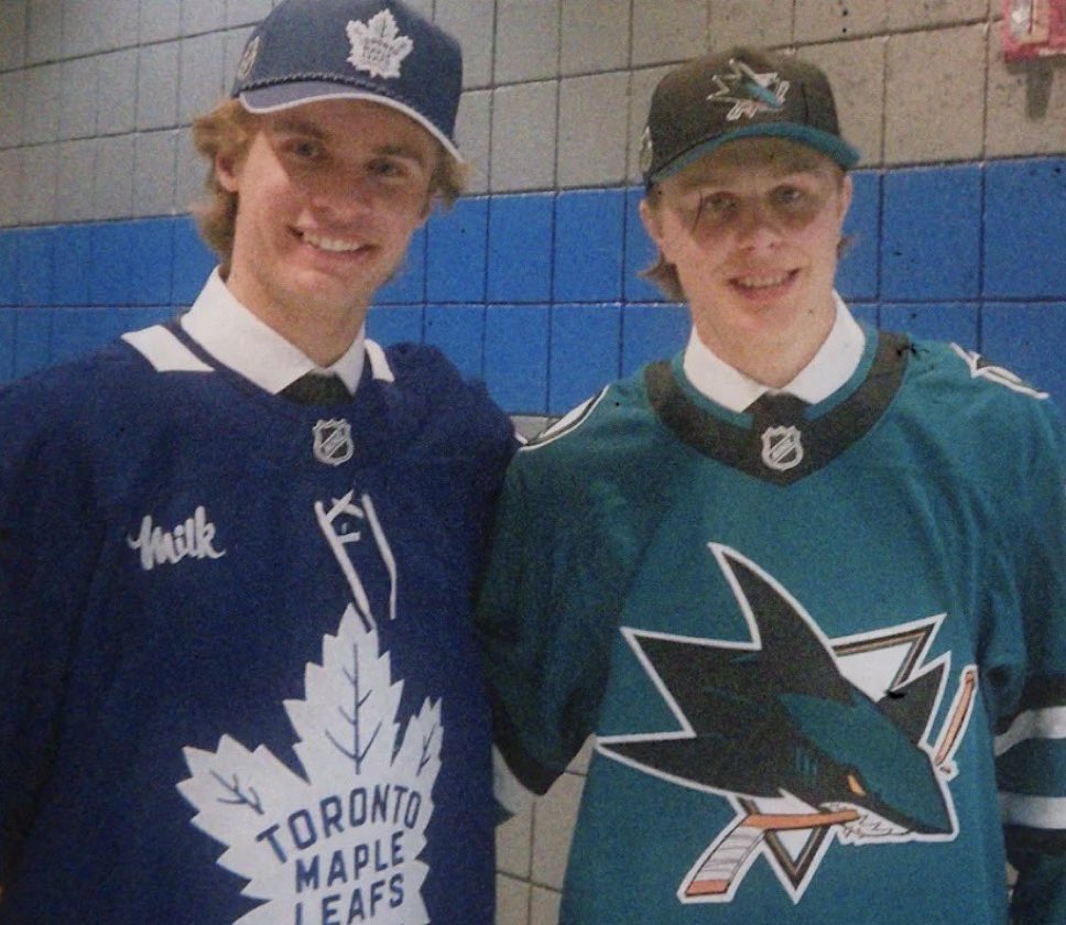 strokeofgrace27's tweet photo. @Real_Max_Miller This is like 1 of 4 pics of him looking way shorter than McKenna, who was official measured and reported as 5’11.”  Bold to be doubling down when there is no official record he was measured and all the pictures exist lmao https://t.co/oPSoHkiNB5